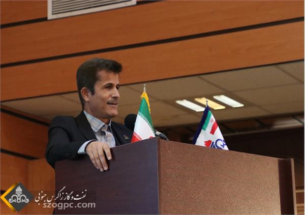 آئین تجلیل و تکریم همکاران بازنشسته شرکت بهره برداری نفت و گاز زاگرس جنوبی برگزار شد 9