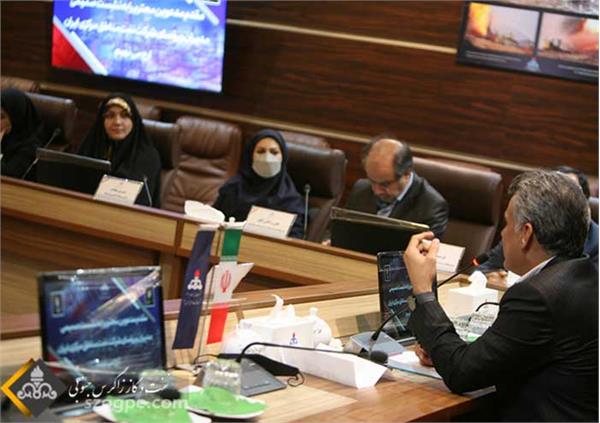 نشست صمیمی مدیرعامل با مدیران ارشد شرکت نفت مناطق مرکزی ایران 7