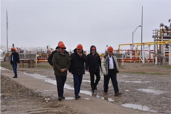 بازدید مدیر عامل نفت مناطق مرکزی ایران از منطقه عملیاتی خانگیران 3