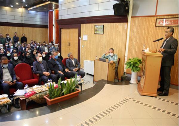 مدیرعامل نفت مرکزی؛ افزایش نشاط و بهره‌وری کارکنان با توسعه ورزش همگانی ارتقا می‌یابد 3