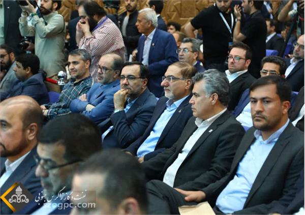 گزارش تصویری؛ آیین افتتاح رسمی بیست‌وهفتمین نمایشگاه بین‌المللی نفت، گاز، پالایش و پتروشیمی 14