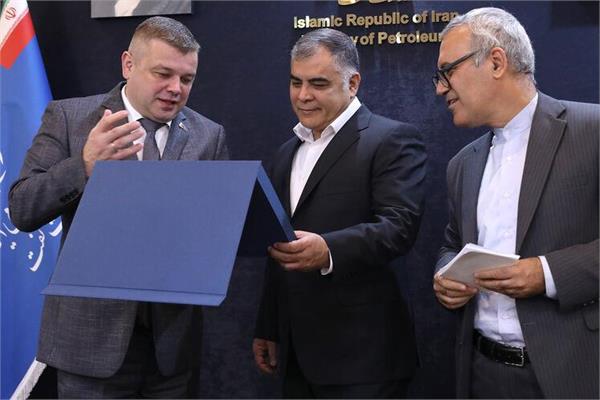 دیدار توسعه همکاری‌های مشترک در حوزه انرژی با وزیر صنایع بلاروس 11