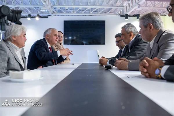 رایزنی نفتی مدیرعامل شرکت ملی نفت ایران با رایزن اقتصادی روسیه در حاشیه نمایشگاه 2