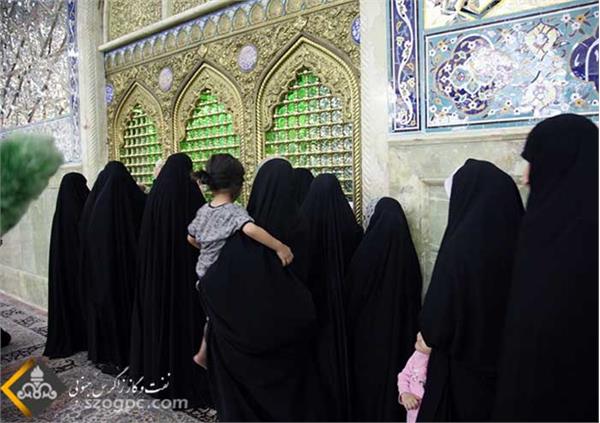 آیین غبارروبی ضریح حرم حضرت معصومه(س) توسط کارکنان شرکت نفت مناطق مرکزی ایران 15