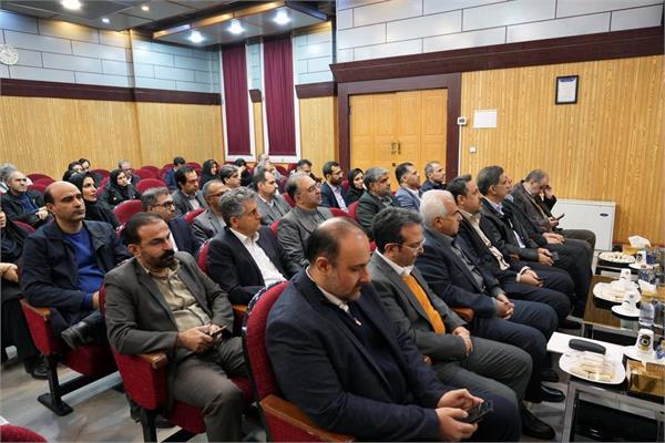 آیین گرامیداشت روز پژوهش و فناوری در شرکت نفت مناطق مرکزی ایران 37