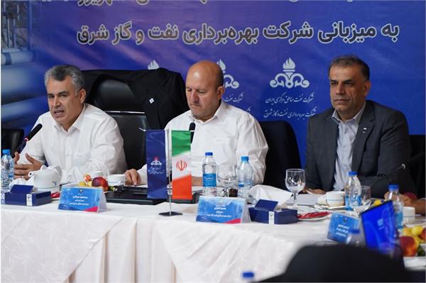 جلسه پیش بینی بهره دهی چاه های شرکت نفت مناطق مرکزی ایران / شرق 19