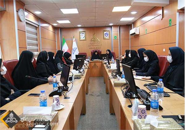 برگزاری سمینار تقویت عزت نفس در بانوان توسط زاگرس جنوبی 3