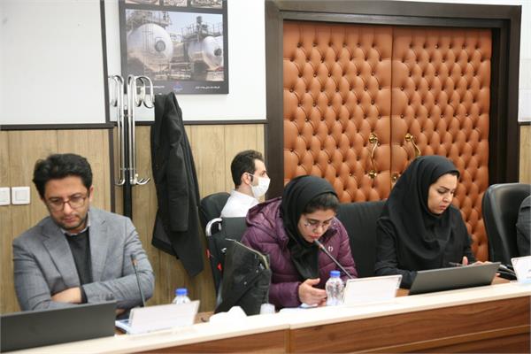 جلسه پیش بینی تولید شرکت نفت مناطق مرکزی ایران 9