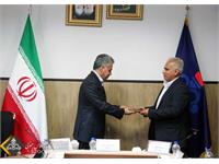 آیین معارفه سرپرست مدیریت طرح های توسعه و نگهداشت تولید شرکت نفت مناطق مرکزی ایران 4