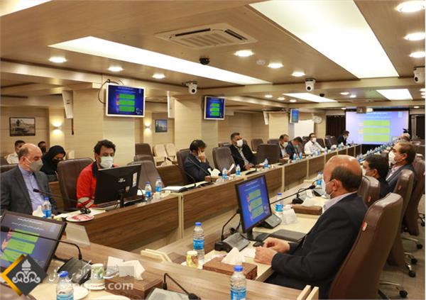 اعطای سردوشی به آتش نشانان نفت و گاز زاگرس جنوبی 7