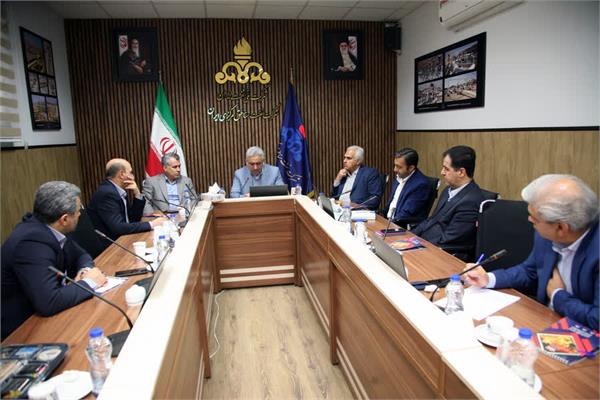 جلسه بررسی و ارائه راهکارهای حل مسائل مدیریت مالی شرکت نفت مناطق مرکزی ایران 2