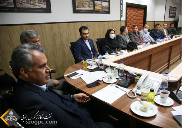 نشست مشترک مدیرعامل شرکت نفت مناطق مرکزی ایران و مدیرامور حقوقی شرکت ملی نفت ایران 7