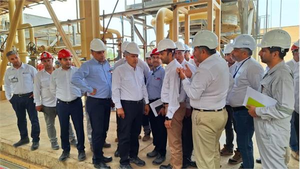 بازدید مدیر عامل نفت مرکزی از ایستگاه تقویت فشار چشمه خوش در شرکت نفت و گاز غرب 8