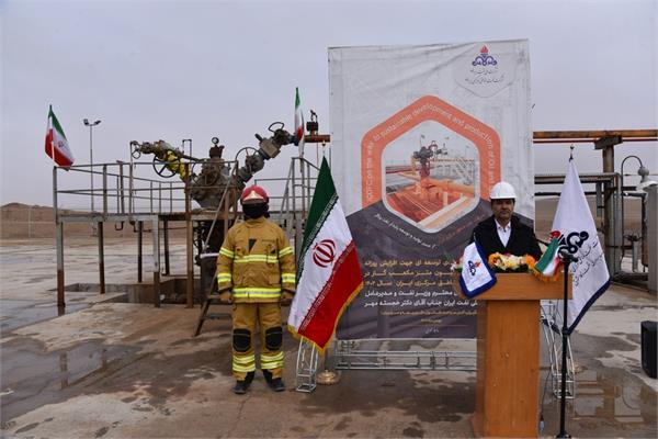 آیین رسمی بهره‌برداری از طرح‌های افزایش تولید گاز در شرکت نفت مناطق مرکزی ایران 15