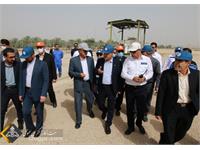 بازدید مدیرعامل شرکت نفت مناطق مرکزی ایران و هیات همراه از میدان نفتی خشت 33