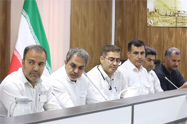 بازدید مدیر عامل شرکت بهره برداری نفت و گاز زاگرس جنوبی و هیات همراه از منطقه عملیاتی خشت 11