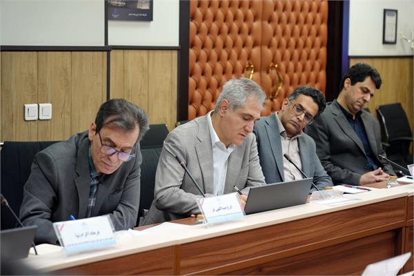 نشست مشترک مدیران شرکت نفت مناطق مرکزی ایران و مدیریت اکتشاف شرکت ملی نفت ایران 1