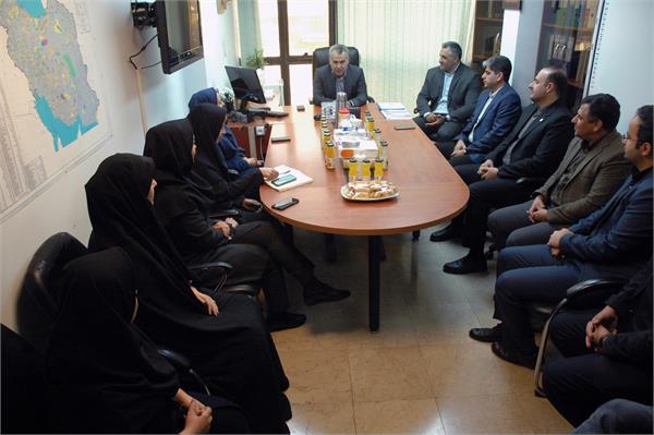 دیدار صمیمی مدیرعامل شرکت نفت مناطق مرکزی ایران با کارکنان اداره HSE 14