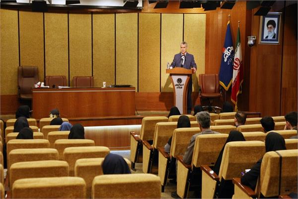 هفتمین نشست تخصصی شبکه راهبردی زنان متخصص صنعت نفت 3