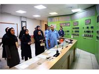 بازدید جمعی از بانوان متخصص از مناطق عملیاتی شرکت بهره برداری نفت و گاز زاگرس جنوبی 12