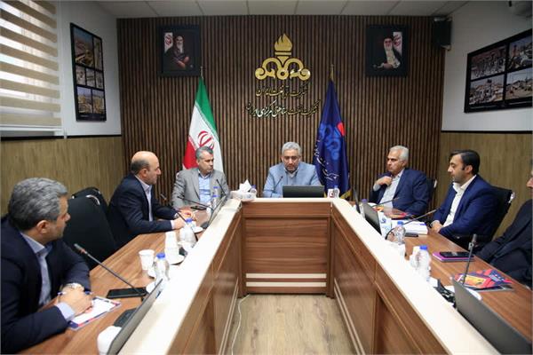 جلسه بررسی و ارائه راهکارهای حل مسائل مدیریت مالی شرکت نفت مناطق مرکزی ایران 3