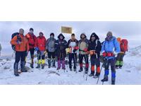 صعود مشترک کوهنوردان نفت مناطق مرکزی ایران و شرکت های تابعه به قله دالاخانی 13