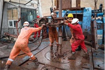 همکاری ملی حفاری و نفت مناطق مرکزی با ۸ دکل فعال