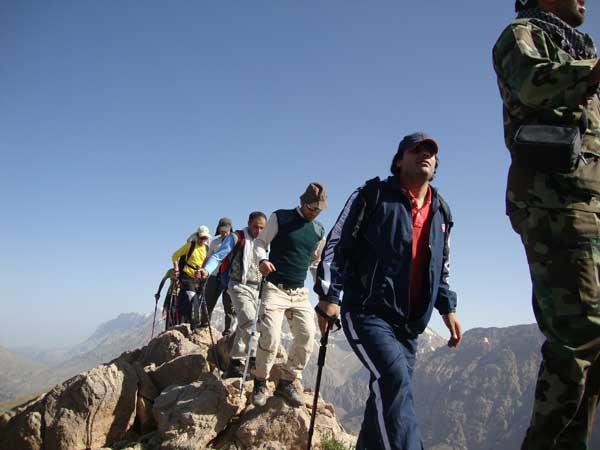 صعود گروه کوهنوردی منطقه عملیاتی پارسیان 2