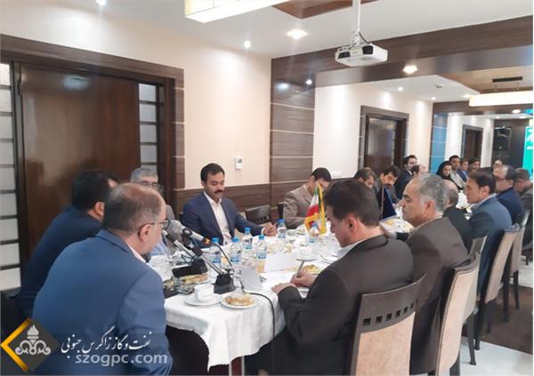 جلسه هم افزایی مدیریت برنامه ریزی شرکت نفت مناطق مرکزی ایران و شرکت های تابعه برگزار شد 3