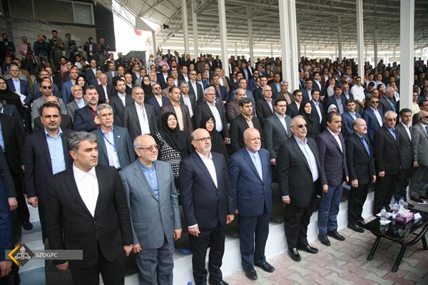 نخستین روز برپایی بیست‌وچهارمین نمایشگاه بین‌المللی نفت، گاز، پالایش و پتروشیمی 10