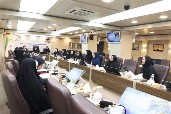 برگزاری نشست بانوان شرکت ملی نفت ایران به میزبانی شرکت بهره‌برداری نفت و گاز زاگرس جنوبی 14