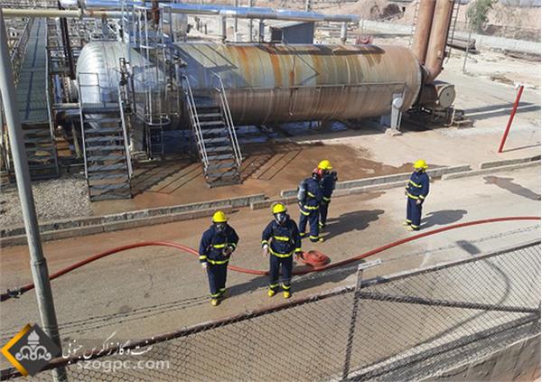 مانور مقابله با نشت نفت و گاز و آتش سوزی در تاسیسات نفت شهر برگزار شد 8