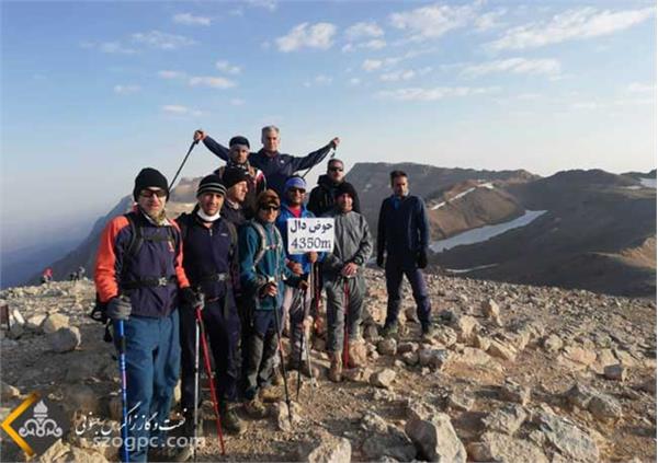 صعود کوهنوردان زاگرس جنوبی به قله حوض دال دنا