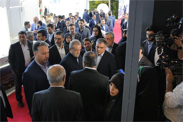 بازدید رئیس‌جمهوری از بیست‌ونهمین نمایشگاه نفت / ۱ 12