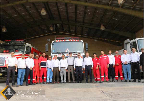 بازدید مدیر عامل و هیت همراه از منطقه عملیاتی سرخون و گشوی جنوبی. 15