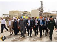 بازدید مدیرعامل شرکت نفت مناطق مرکزی ایران و هیات همراه از میدان نفتی خشت 18