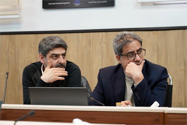نشست آخرین وضعیت طرحهای اولویت دار شرکت نفت مناطق مرکزی 8