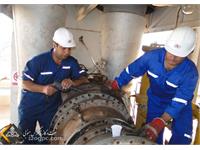 در راستای استمرار تولید؛‌ موتور الکتروپمپ انتقال نفت چشمه خوش بازسازی شد 4