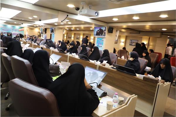 قدردانی معاون رئیس جمهور در امور زنان و خانواده از اقدامات سازنده شرکت نفت مناطق مرکزی ایران 9