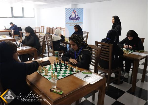 مسابقات ورزشی نفت مرکزی بانوان 12