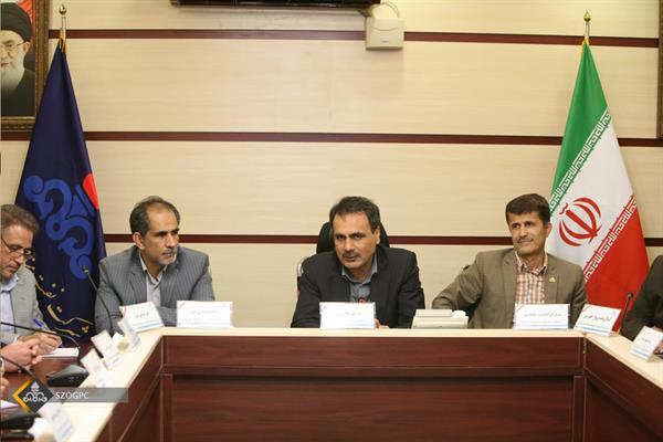 برگزاری مراسم گرامیداشت روز ارتباطات و روابط عمومی در شرکت نفت مناطق مرکزی ایران 45