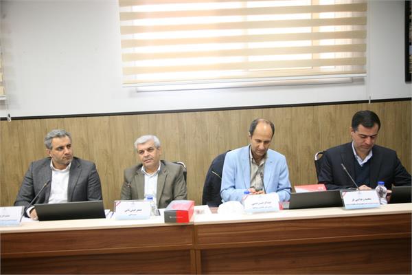 جلسه پیش بینی تولید شرکت نفت مناطق مرکزی ایران در مناطق تحت پوشش زاگرس جنوبی 15