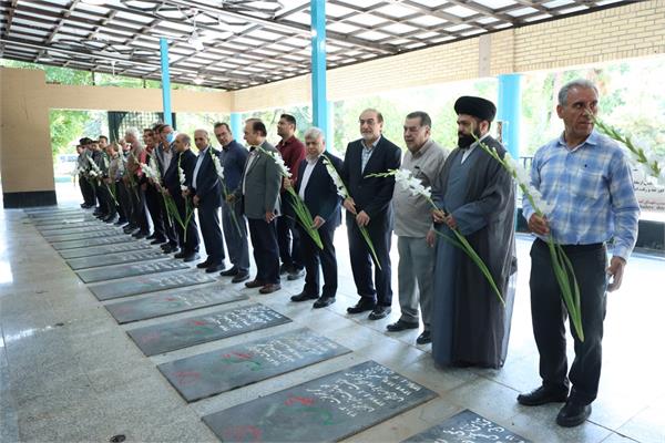 گرامیداشت هفته دفاع مقدس در شرکت بهره‌برداری نفت و گاز زاگرس جنوبی 7