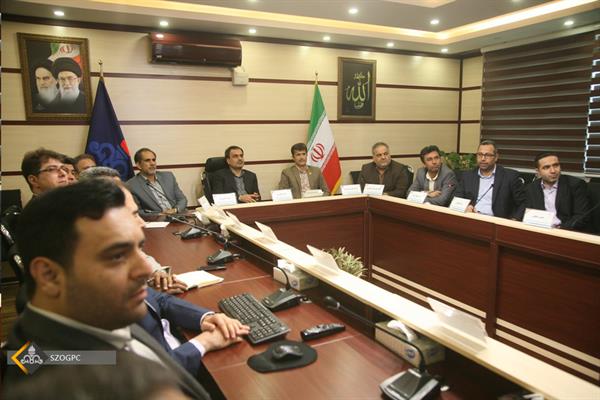 برگزاری مراسم گرامیداشت روز ارتباطات و روابط عمومی در شرکت نفت مناطق مرکزی ایران 50