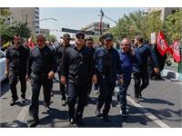 حضور وزیر نفت در مراسم تشییع آقای شهید ایران 10