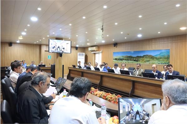 بازدید مهندس میرباقری از منطقه عملیاتی آغار و دالان 19