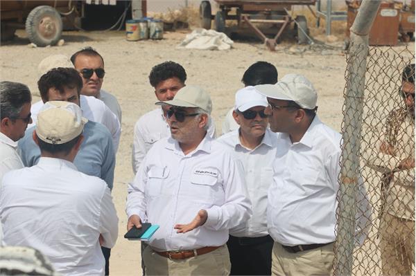 بازدید مدیرعامل نفت مرکزی از پروژه توسعه میدان گازی دی 8