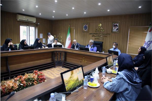 بازدید جمعی از بانوان متخصص از مناطق عملیاتی شرکت بهره برداری نفت و گاز زاگرس جنوبی 20