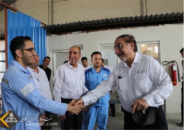 بازدید مدیر عامل و هیت همراه از منطقه عملیاتی سرخون و گشوی جنوبی. 10