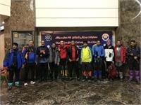 صعود مشترک کوهنوردان نفت مناطق مرکزی ایران و شرکت های تابعه به قله دالاخانی 9